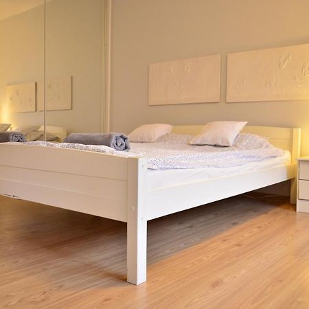 Cozy Apartment By The Old Town غدانسك المظهر الخارجي الصورة